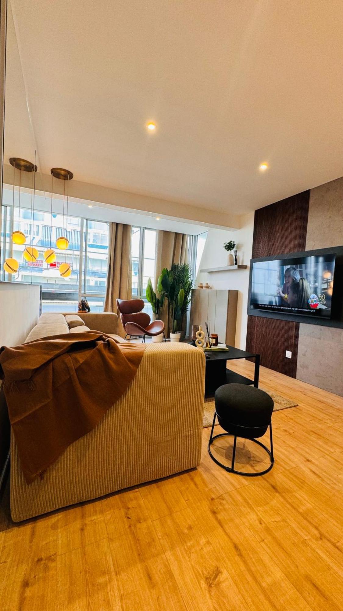 Appartement 50M De La Plage Et Toutes Commodites, Plein Centre Ville Et Silencieux La Grande Motte Luaran gambar