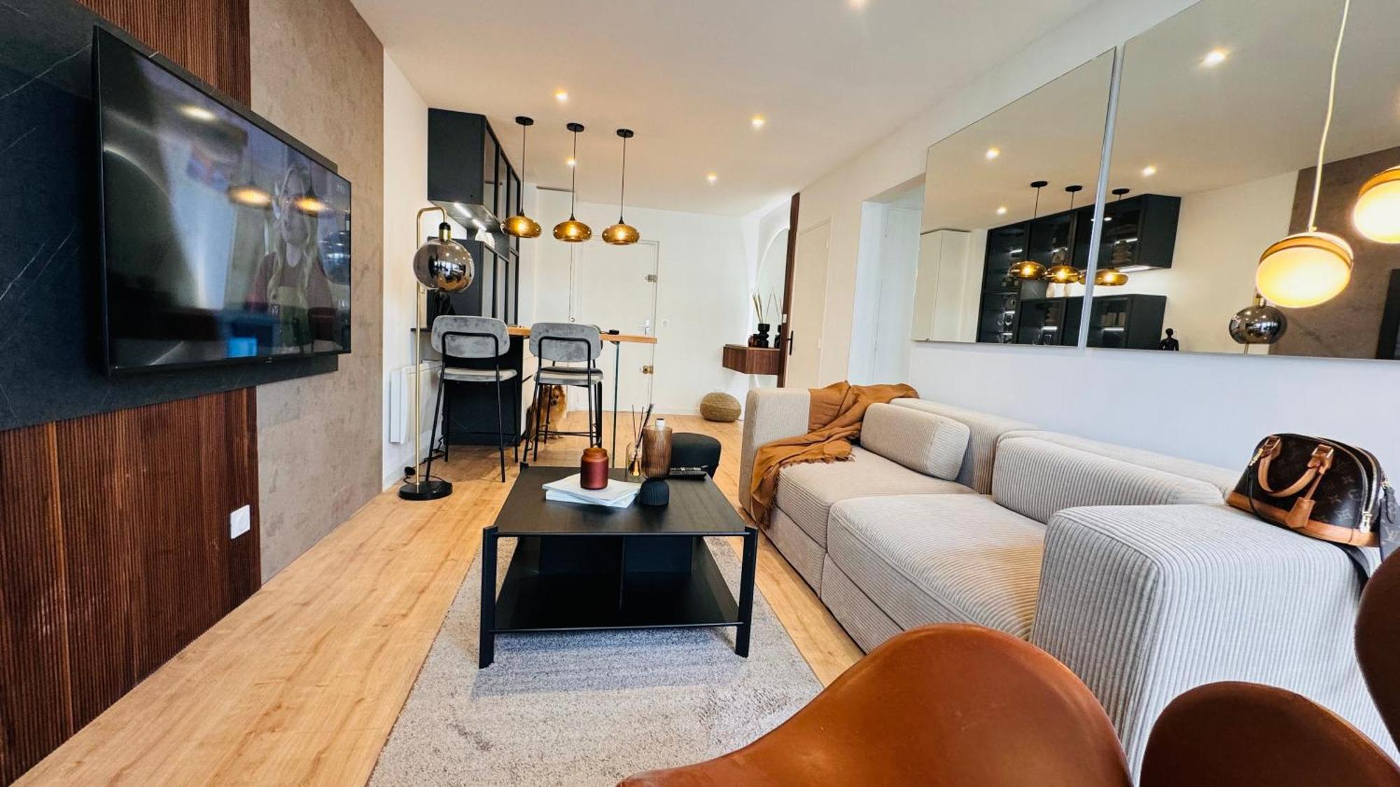Appartement 50M De La Plage Et Toutes Commodites, Plein Centre Ville Et Silencieux La Grande Motte Luaran gambar
